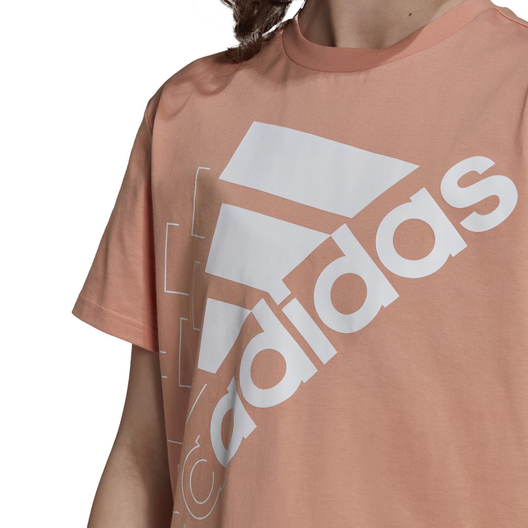 T-shirt för kvinnor adidas Brand Love Slanted Logo Boyfriend