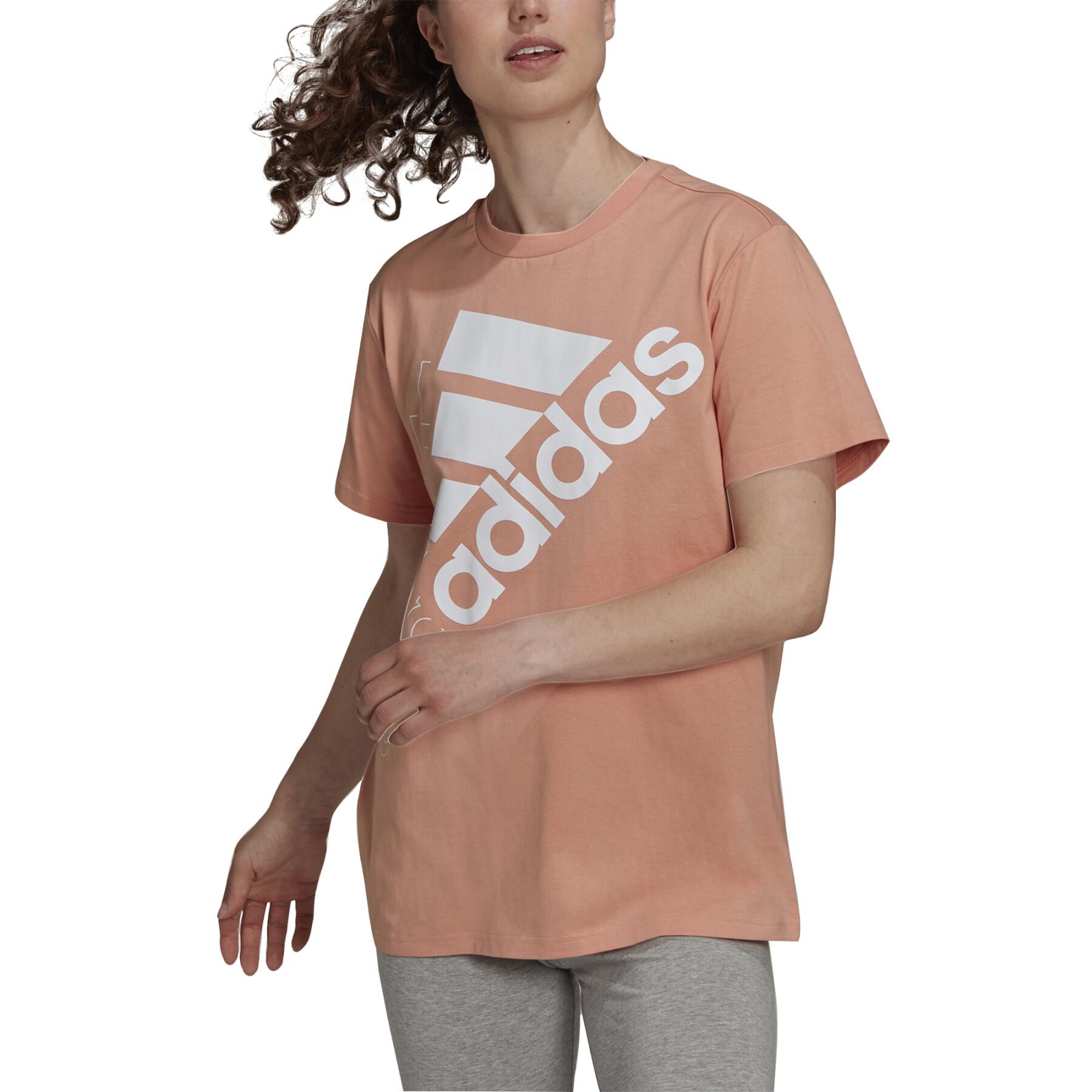 T-shirt för kvinnor adidas Brand Love Slanted Logo Boyfriend