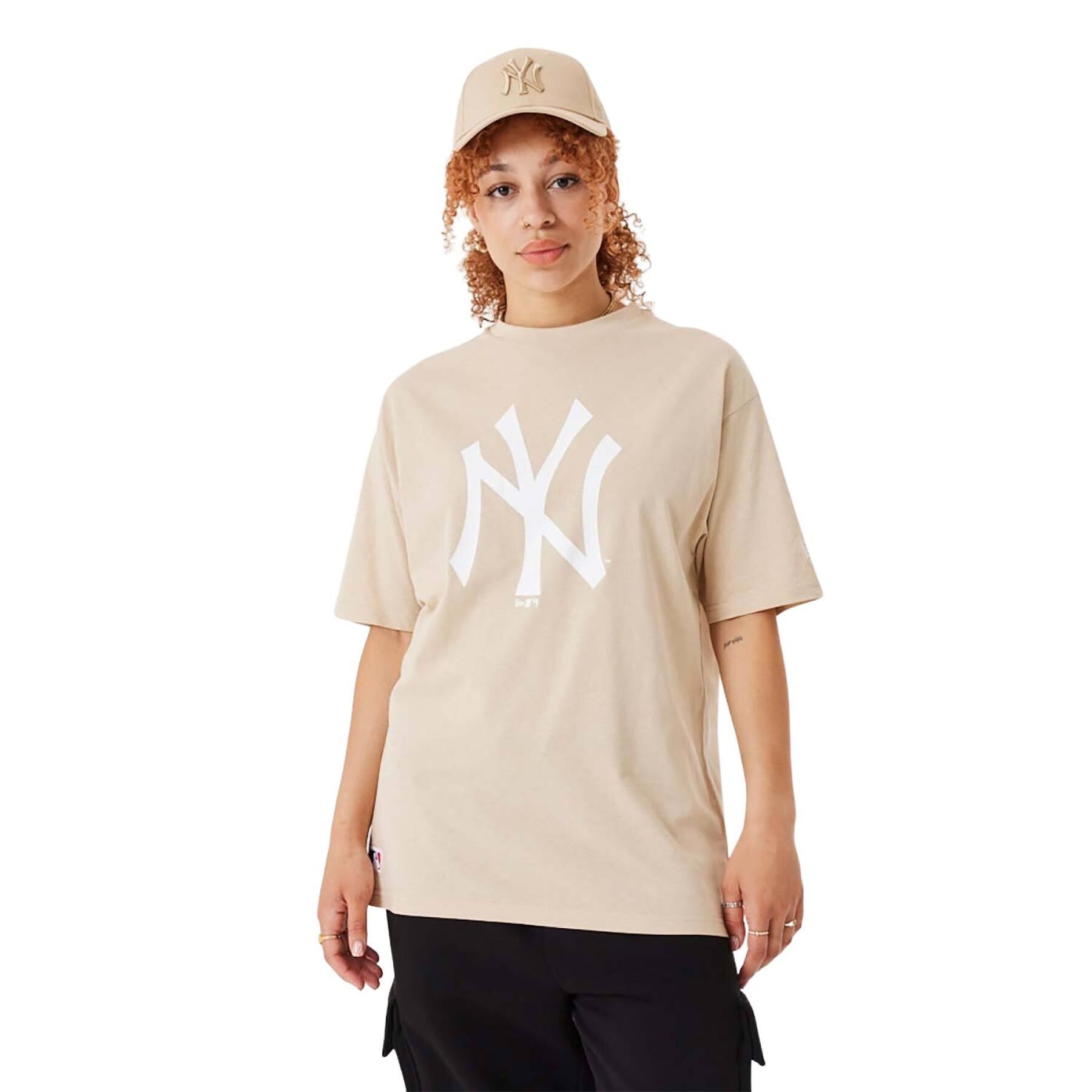 T-shirt med överdimensionerad storlek New York Yankees League Essentials